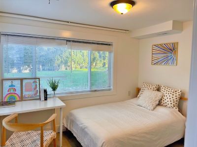 Private 2bd 1ba close to Microsoft temple