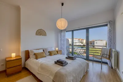 Atlantic Shadow... One step to the ocean. Hotel in zona Praia da Area Branca