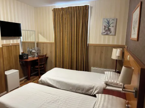 Hotel Isis