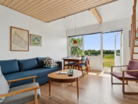 "Gunhilde" - 400m from the Sea