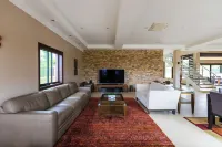 VILLA BELLE Hotels in Marian