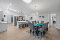 Heated Saltwater Pool & Spa l Family Friendly l Near Beaches & Clearwater