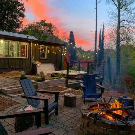 CAPER CABIN at Black Rock Mountain Clayton, GA- A Hiker's Haven