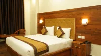 Hotel Paras Inn, Lucknow