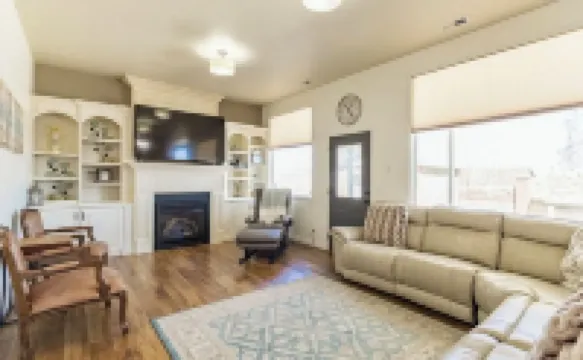 Fossil Crest Retreat