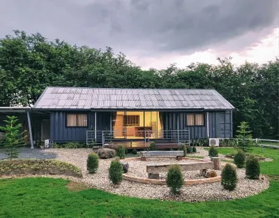 Skugga Farm Cabin is lifestyle for agriculture with chocolate, tea, coffee Hotels near Chiangmai CAD Khomloy Sky Lantern Festival