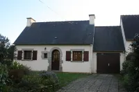 Charming typical house in Sarzeau (56), 5 minutes from the sea! 싸흐조 호텔