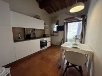 Cozy and quiet apartment in historic village with sea view