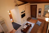 Felton Sky Loft in the Forrest Lakes Community Hotel a Felton