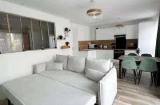 Bienvenue Chez Annabelle - Meaux Hotels in Meaux