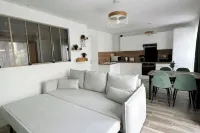 Bienvenue Chez Annabelle - Meaux Hotels in Meaux