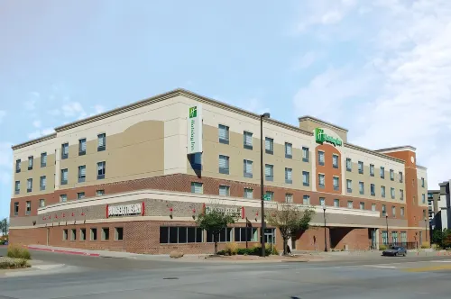 Holiday Inn Omaha Downtown - Waterpark Hotels in Omaha