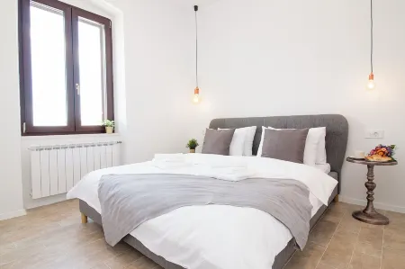 Rijeka Centre Theatre View - Stylish Apartment Отели в г. Риека