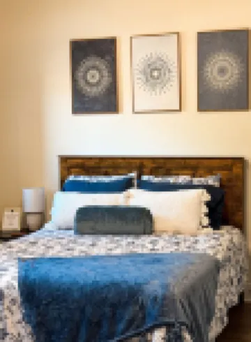 Modern Downtown Troy Loft• 2Br, Brick & Style