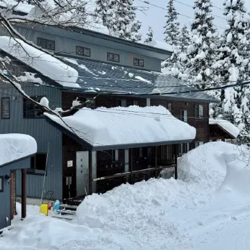 Bears Den Mountain Lodge
