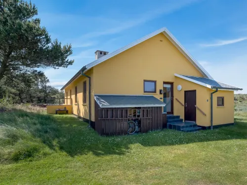 "Ola" - 900m from the sea