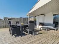 "Peetu" - 200m to the Fjord Hotels in Hurup