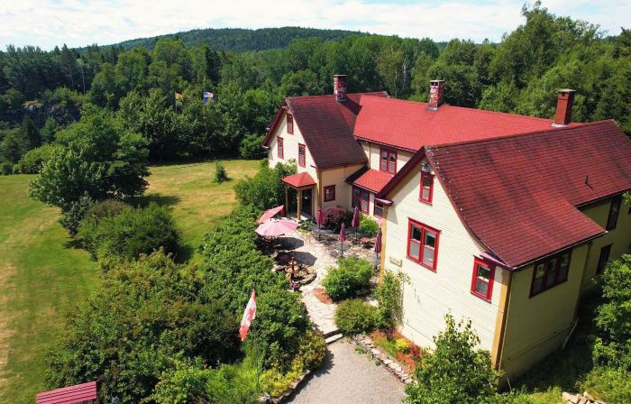 Dominion Hill Country Inn