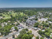 Walk to Schlitterbahn with Firepit