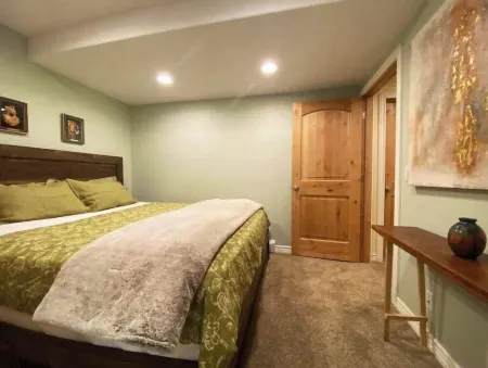 Rocky Mountain Lakefront Home close to Denver Отели в г. Джорджтаун