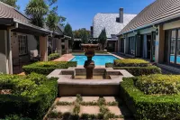 Scott's Manor Guesthouse Function and Conference Venue - Pools