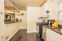 New Spacious 5-Bedroom House in College Park Near Umd! Hotel a College Park