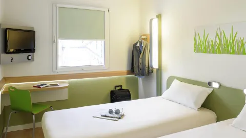 Ibis Budget Caen Centre Gare in Кан
