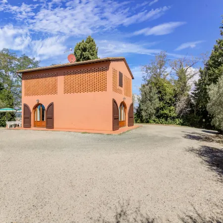 Farmhouse in Chianti with Pool & Garden