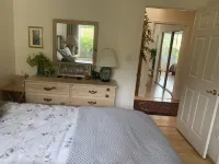 Elegant West Sedona end unit patio home in desirable Nepenthe complex.