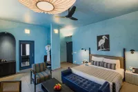 The Sierra - by the Lake Hotels in 