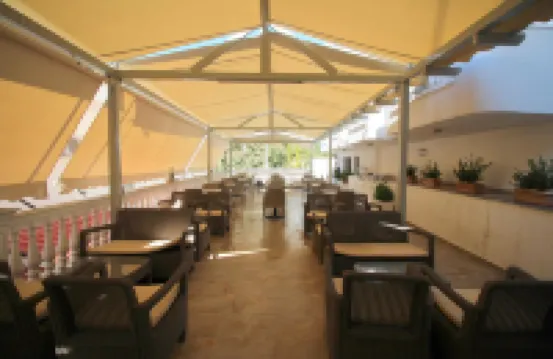 Julia Hotel