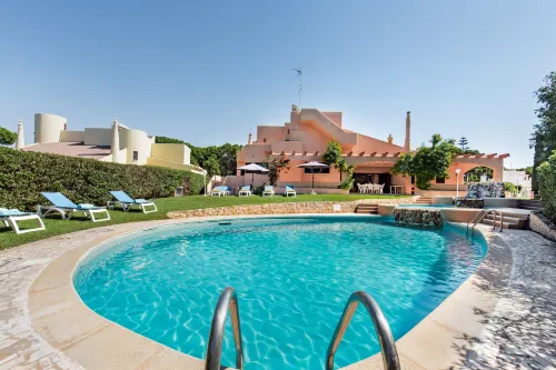 5 En-Suite Bedrooms, Close to Centre, Free AC & WiFi - プライペートプール