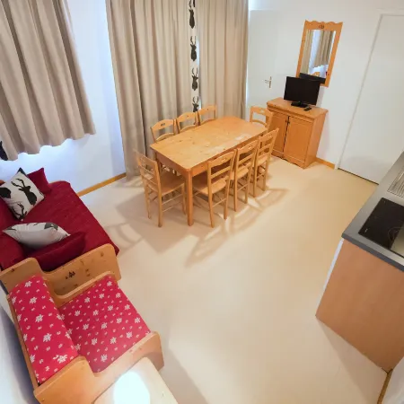 Apartment for 8 people in Northern Alps Отели в г. Браман