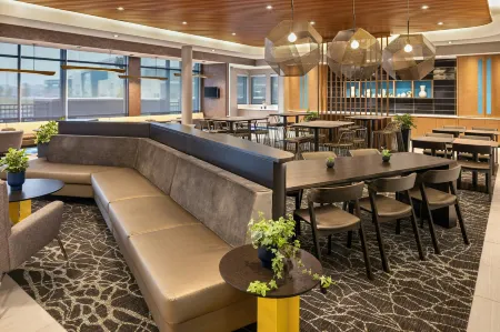 SpringHill Suites Eau Claire Отели рядом с достопримечательностью «Парк Камерон»