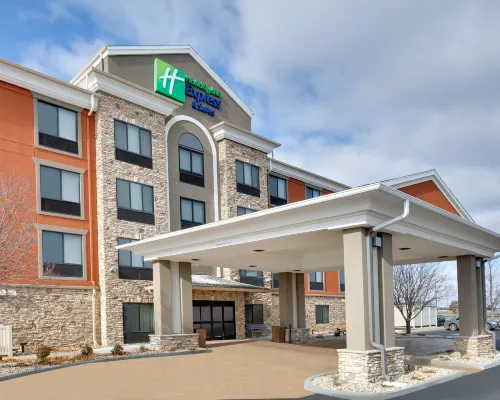 Holiday Inn Express & Suites MITCHELL by IHG Hotels in Mitchell