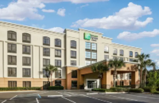 Holiday Inn Express & Suites JACKSONVILLE SE- MED CTR AREA by IHG