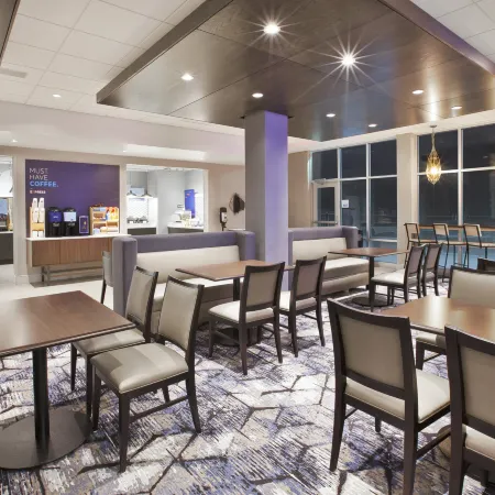 Holiday Inn Express & Suites OKEMOS - UNIVERSITY AREA by IHG