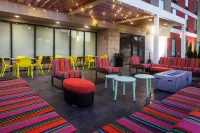 Home2 Suites by Hilton Louisville Airport Expo Center - Airport Shuttle
