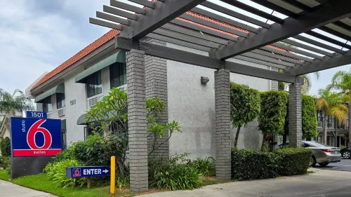 Studio 6 Suites Santa Ana, CA - Park Yeri