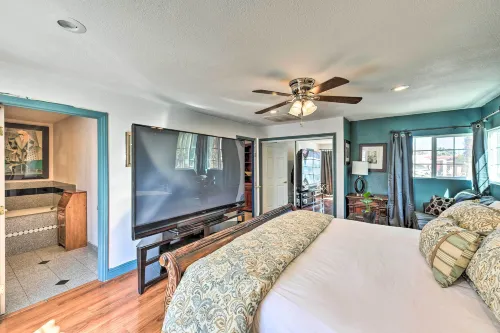 Elegant Home w/ Pool Table: 3 Mi to Vegas Strip!