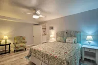 Martha's Vineyard Apt ~ 1 Mile to Inkwell Beach! - 3-Sterne