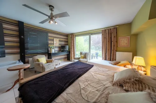 Guesthouse de Witte Merel Deluxe Hotels in Beringen