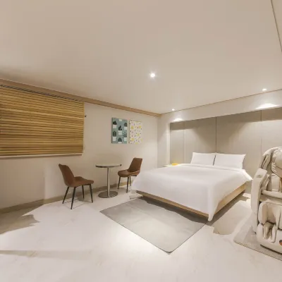 Gyeongju Hotel Line Hwangridan-gil Branch Отели рядом с достопримечательностью «Парк Хынму»