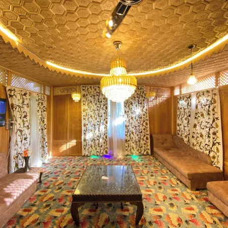 The Apollo 11 Heritage Luxury Houseboat
