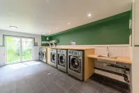 Student Factory Paris - Universeine Hotels in Saint-Denis