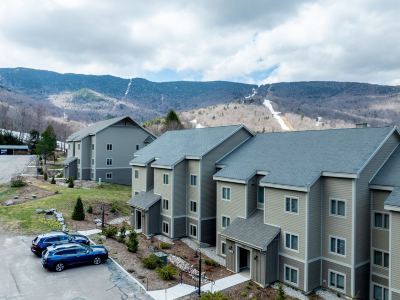 100 Snow Creek 2 Bedroom Condo