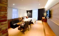 New Grand Hotel
