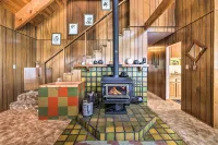 Near Hiking and Skiing Bear Valley Cabin! - Parking