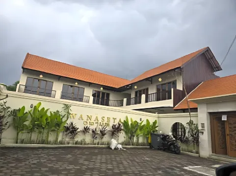 Wanaseta Guesthouse Отели рядом с достопримечательностью «Thomas Beach»