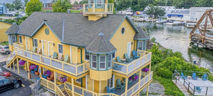 Bridge Inn Hotels in LaPorte County